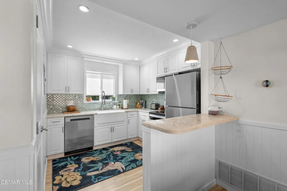 4021 Yankee Drive Agoura Hills, CA 91301
