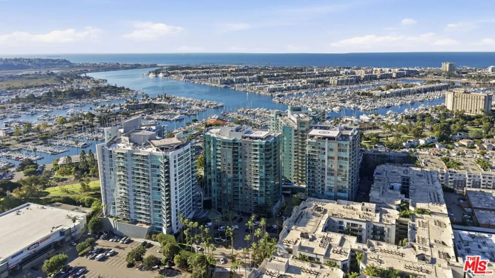 13650 Marina Pointe Drive #1603 Marina del Rey, CA 90292