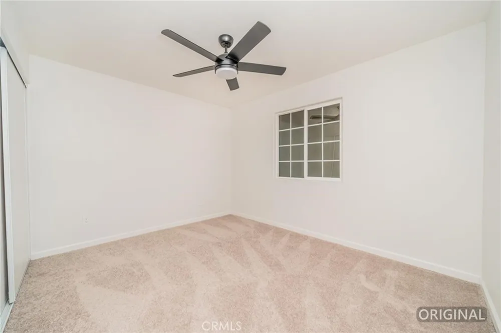 13913 Cronese Road Apple Valley, CA 92307