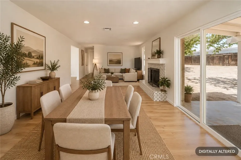 13913 Cronese Road Apple Valley, CA 92307