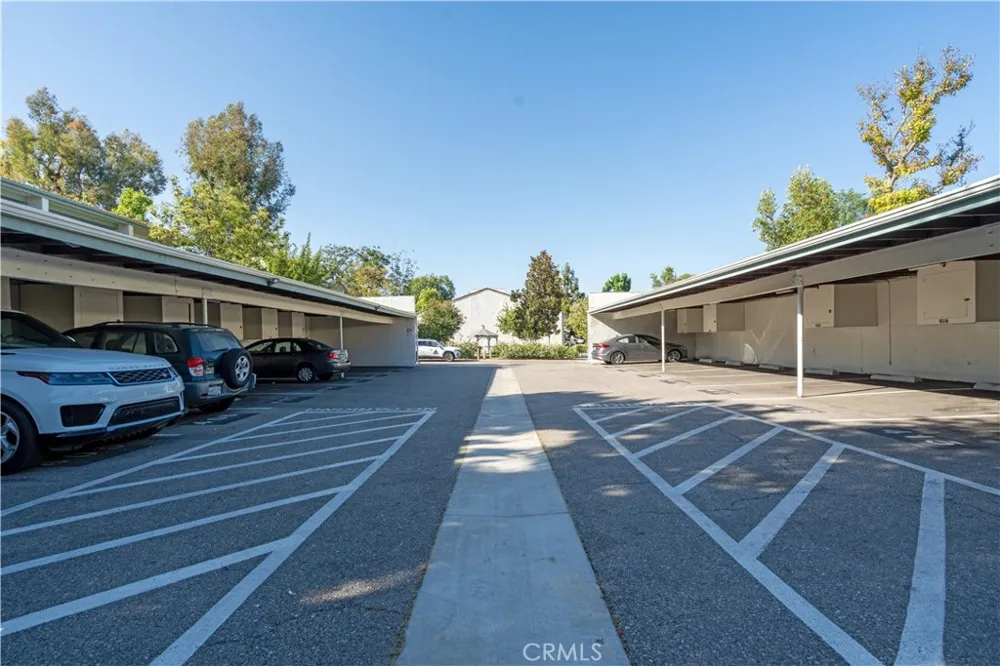 4644 Park Granada #167 Calabasas, CA 91302