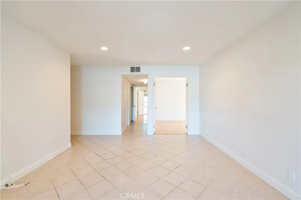 4644 Park Granada #167 Calabasas, CA 91302