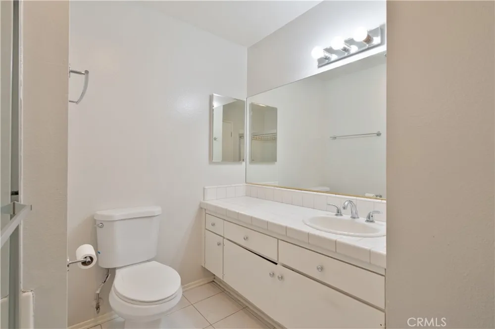 4644 Park Granada #167 Calabasas, CA 91302