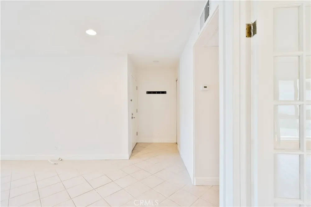 4644 Park Granada #167 Calabasas, CA 91302