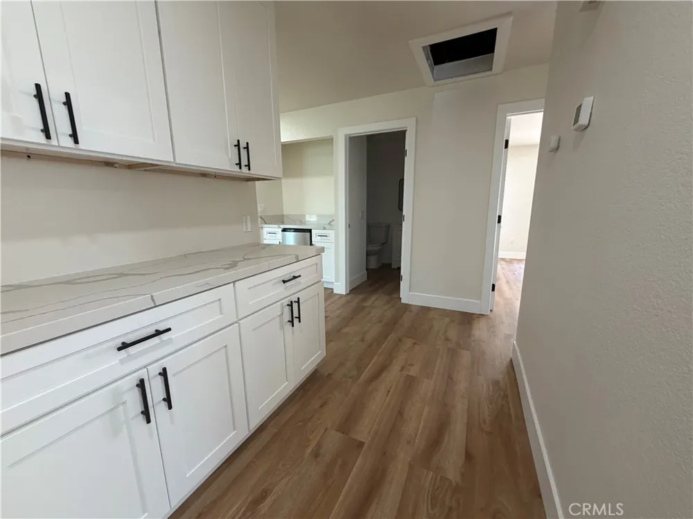 2127 Valleywood Colton, CA 92324