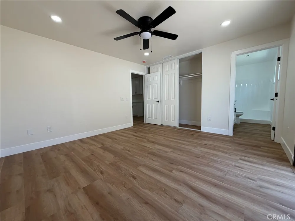 2127 Valleywood Colton, CA 92324