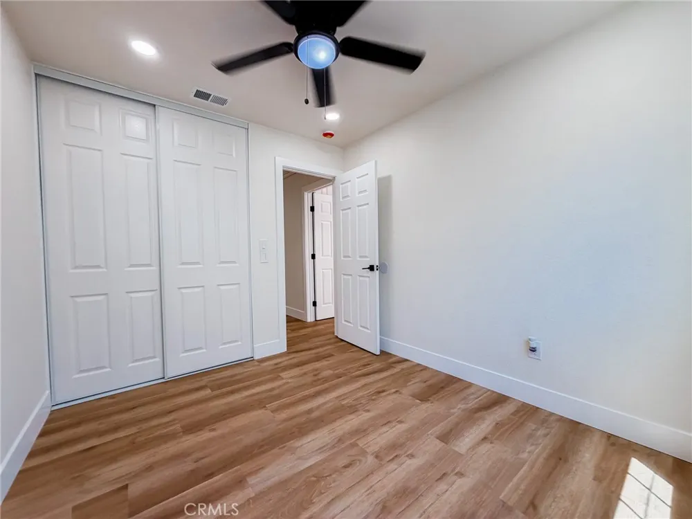 2127 Valleywood Colton, CA 92324