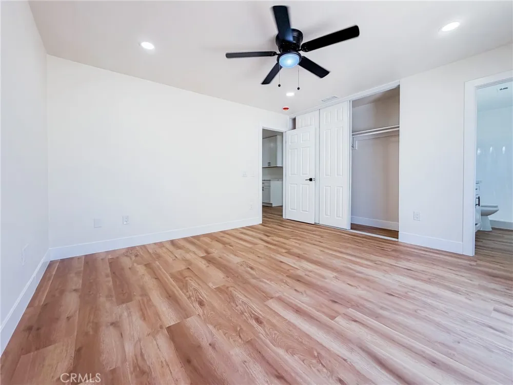 2127 Valleywood Colton, CA 92324