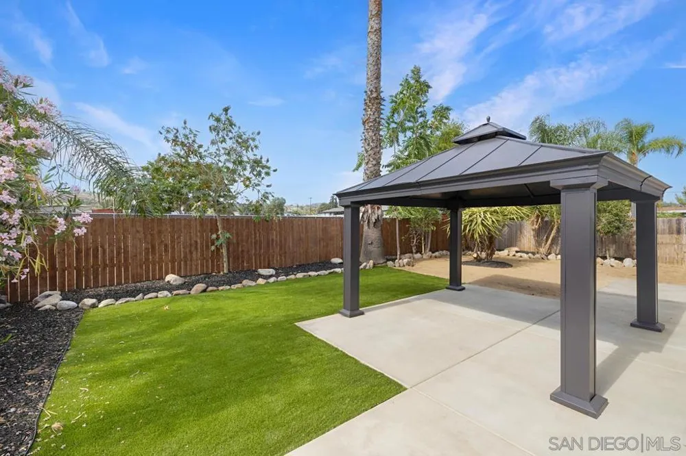10416 Plaza Paseo Dr Lakeside, CA 92040
