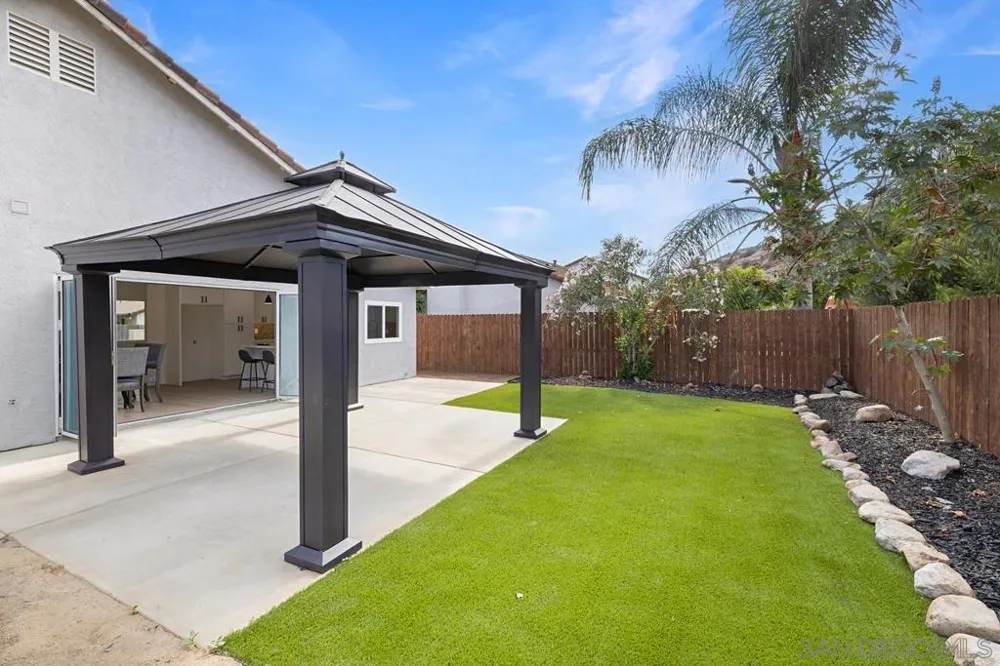 10416 Plaza Paseo Dr Lakeside, CA 92040