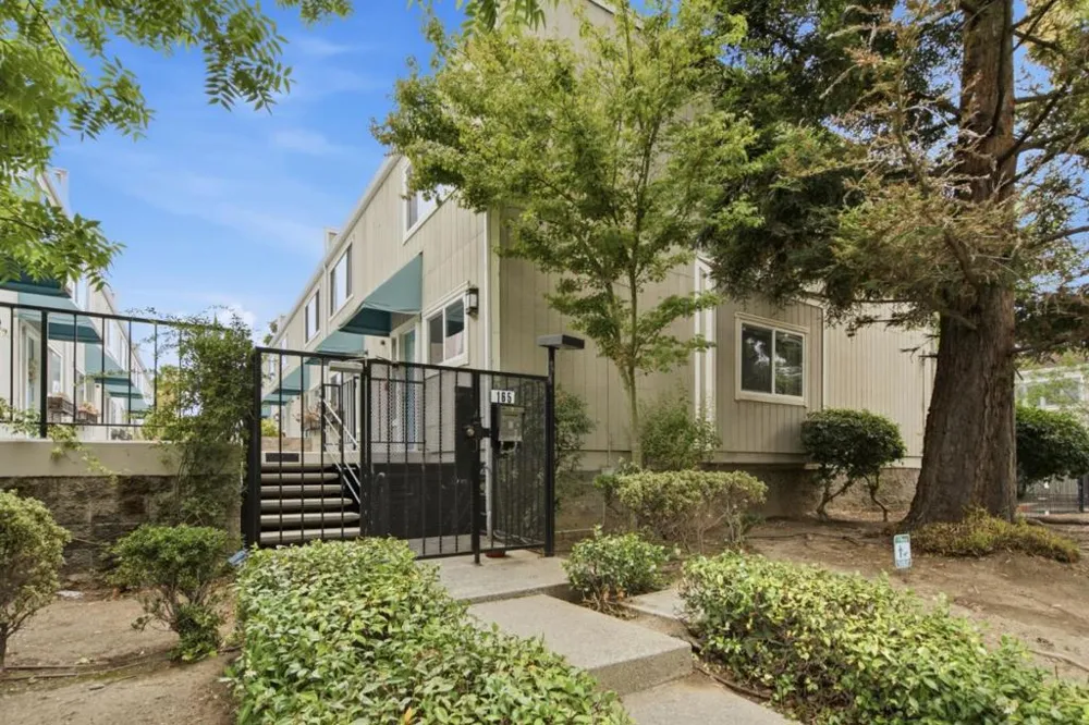 165 E Okeefe Street #9 Menlo Park, CA 94025