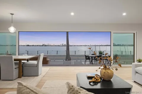 3611 Riviera
