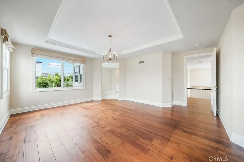 5 Thunderbird Newport Beach, CA 92660