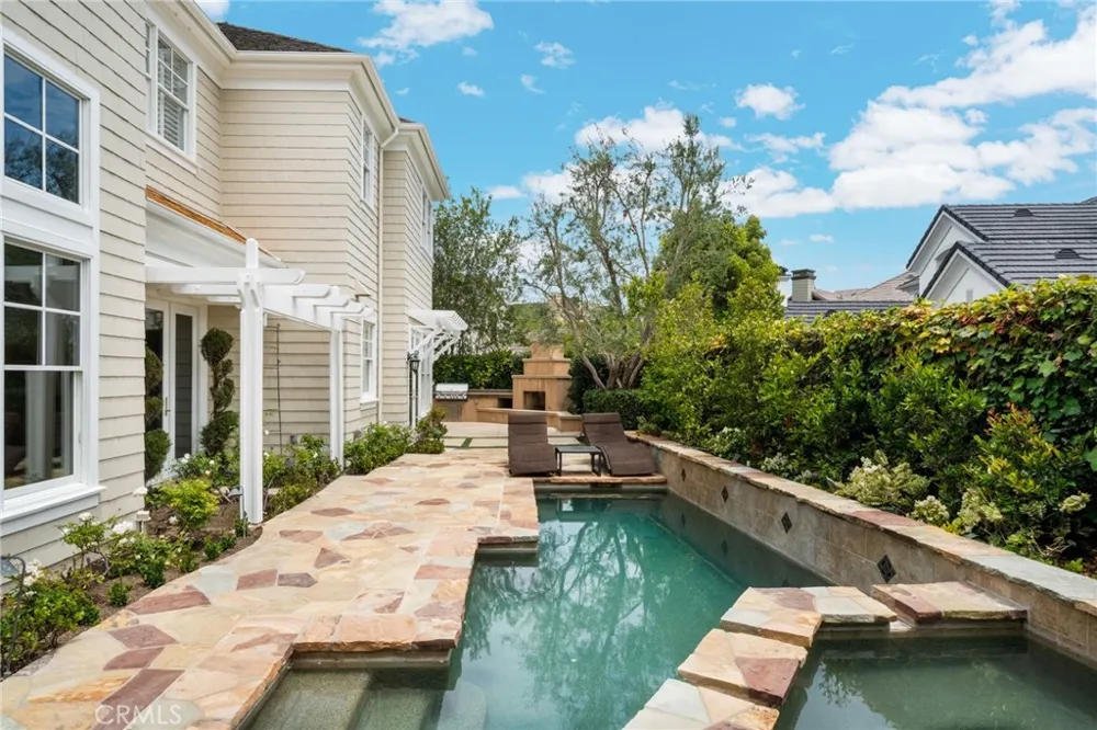 5 Thunderbird Newport Beach, CA 92660