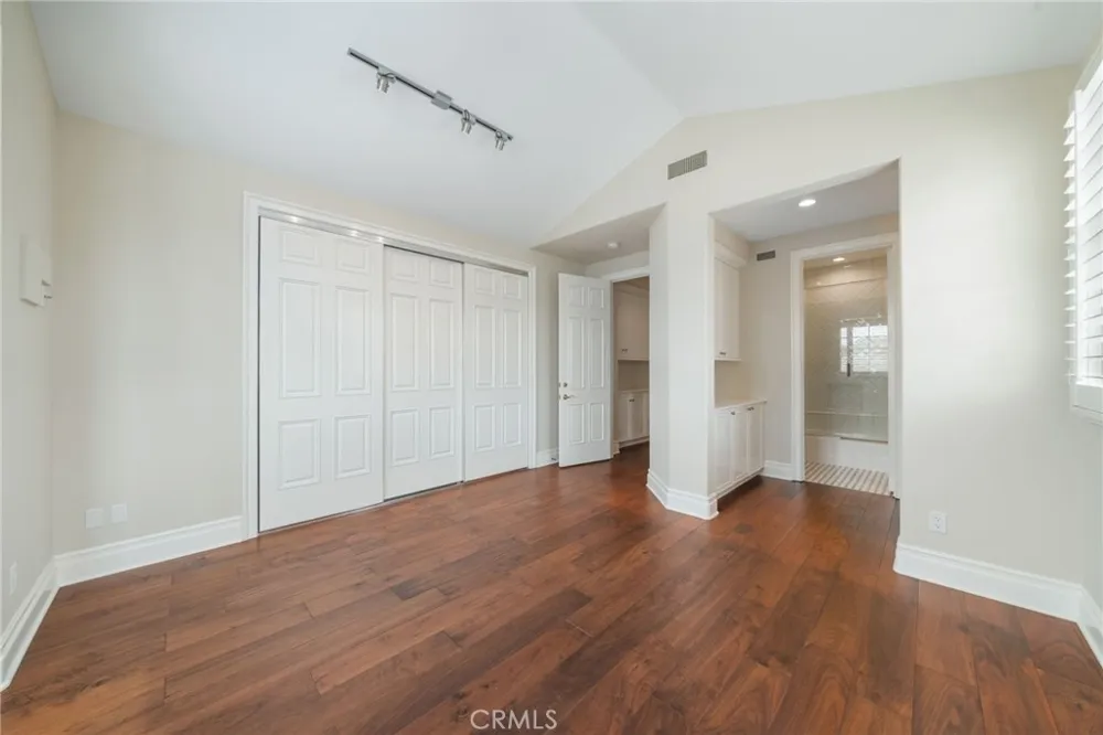 5 Thunderbird Newport Beach, CA 92660