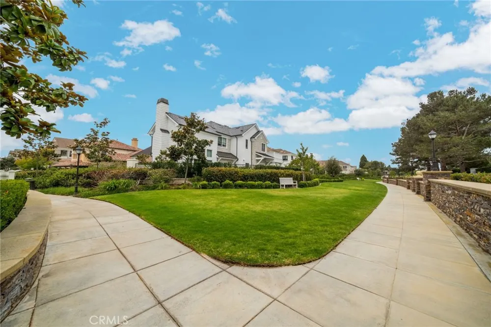 5 Thunderbird Newport Beach, CA 92660