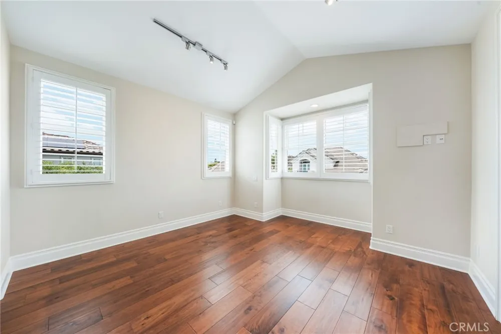 5 Thunderbird Newport Beach, CA 92660