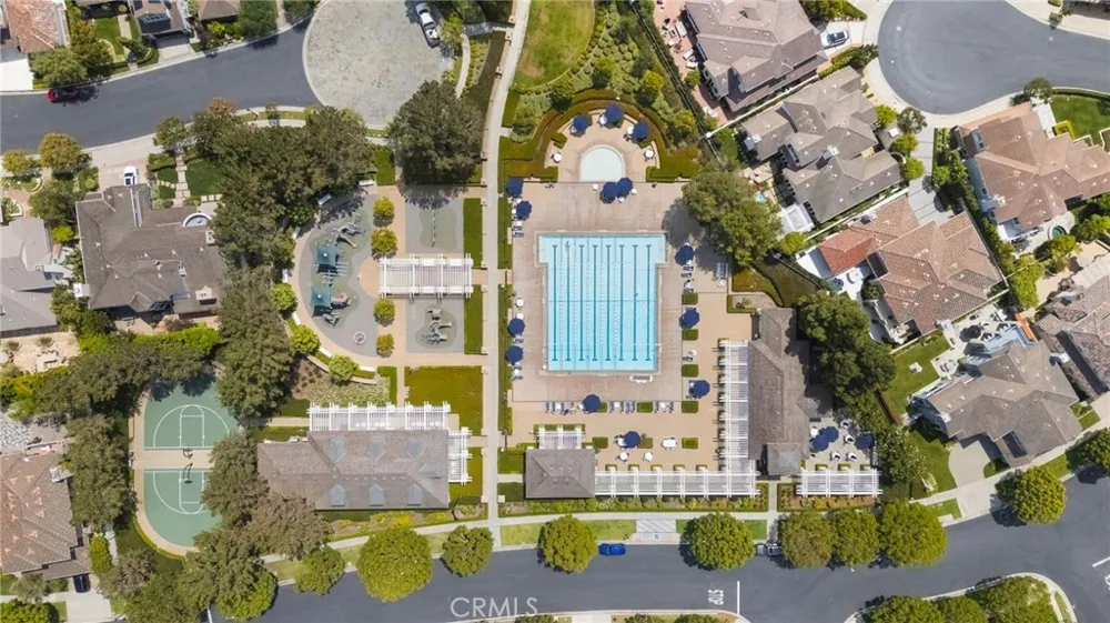 5 Thunderbird Newport Beach, CA 92660