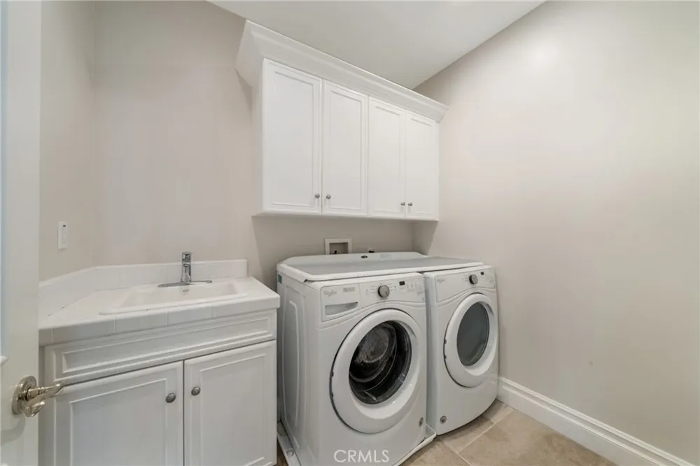 5 Thunderbird Newport Beach, CA 92660