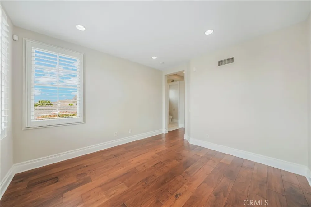 5 Thunderbird Newport Beach, CA 92660