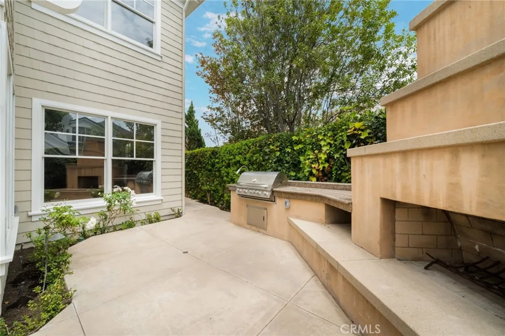 5 Thunderbird Newport Beach, CA 92660