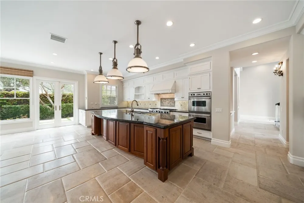 5 Thunderbird Newport Beach, CA 92660