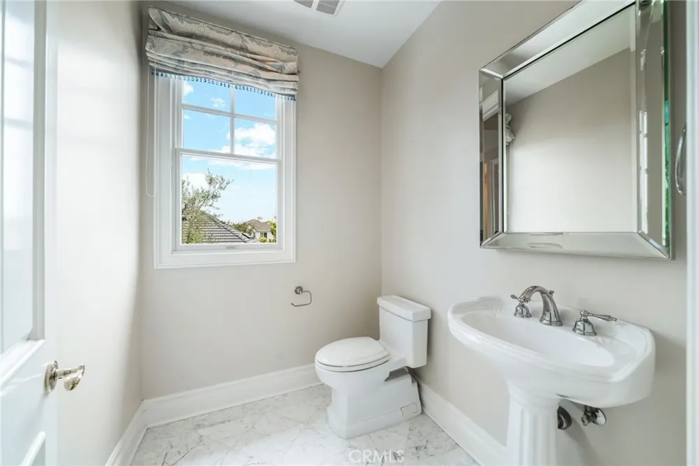 5 Thunderbird Newport Beach, CA 92660