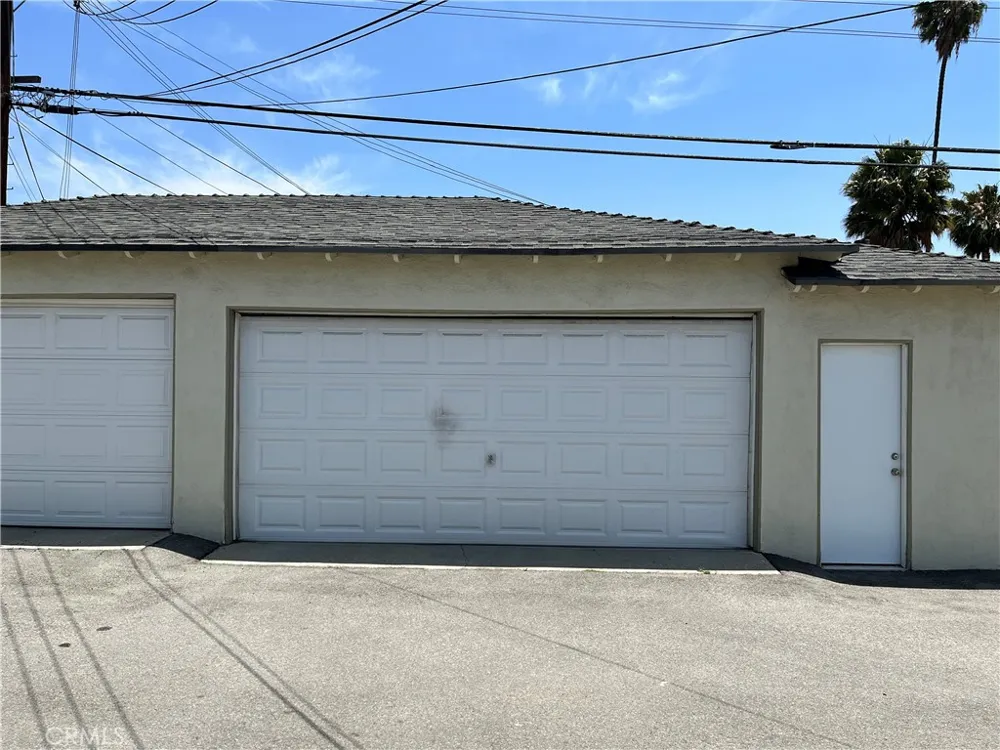 664 S Eremland Drive Covina, CA 91723