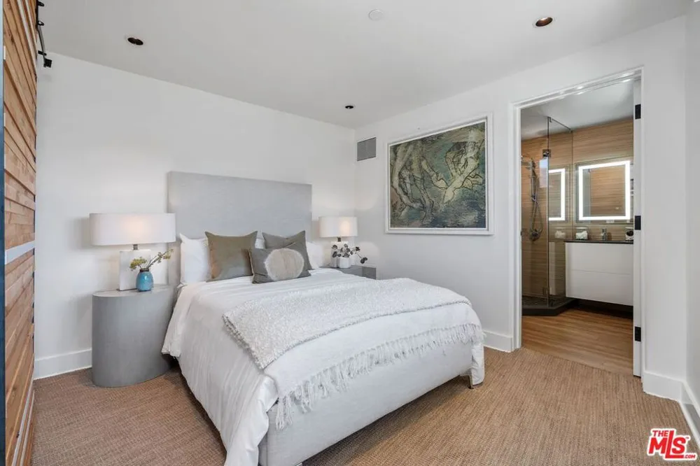 1535 Umeo Road Los Angeles, CA 90272
