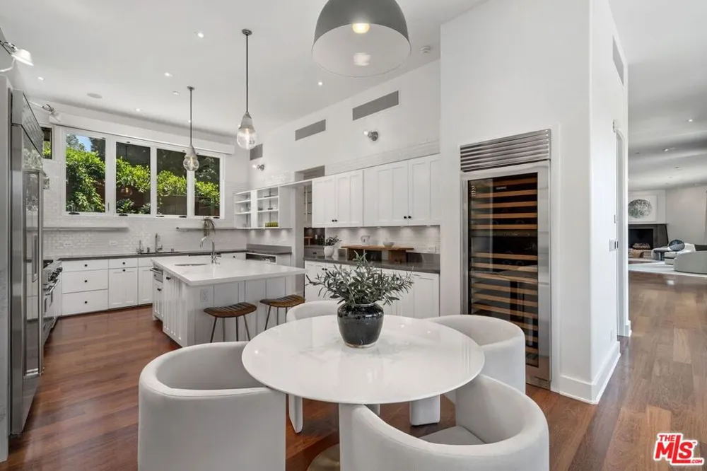 1535 Umeo Road Los Angeles, CA 90272