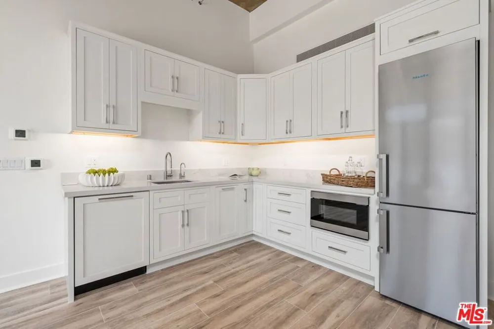 1535 Umeo Road Los Angeles, CA 90272