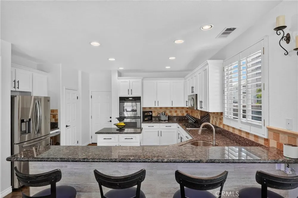 12330 Columbia Eastvale, CA 91752