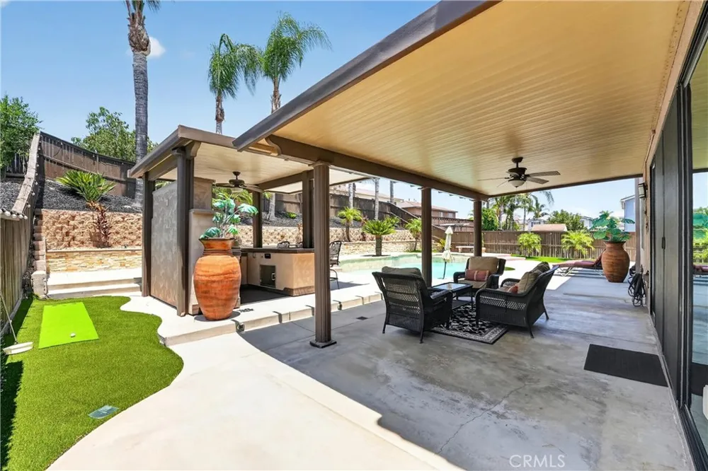 12330 Columbia Eastvale, CA 91752