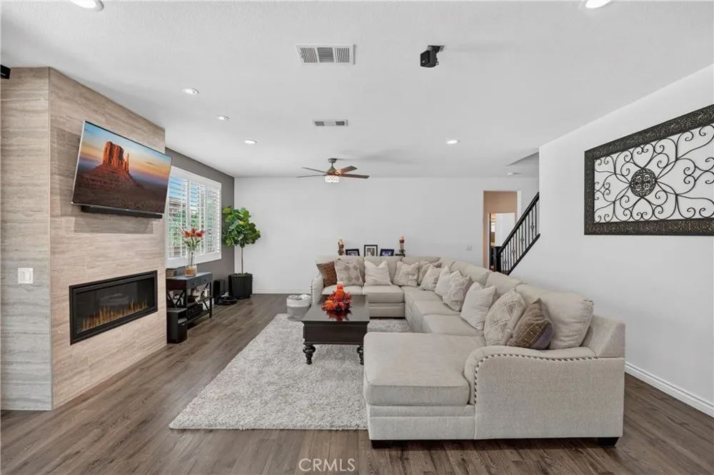 12330 Columbia Eastvale, CA 91752