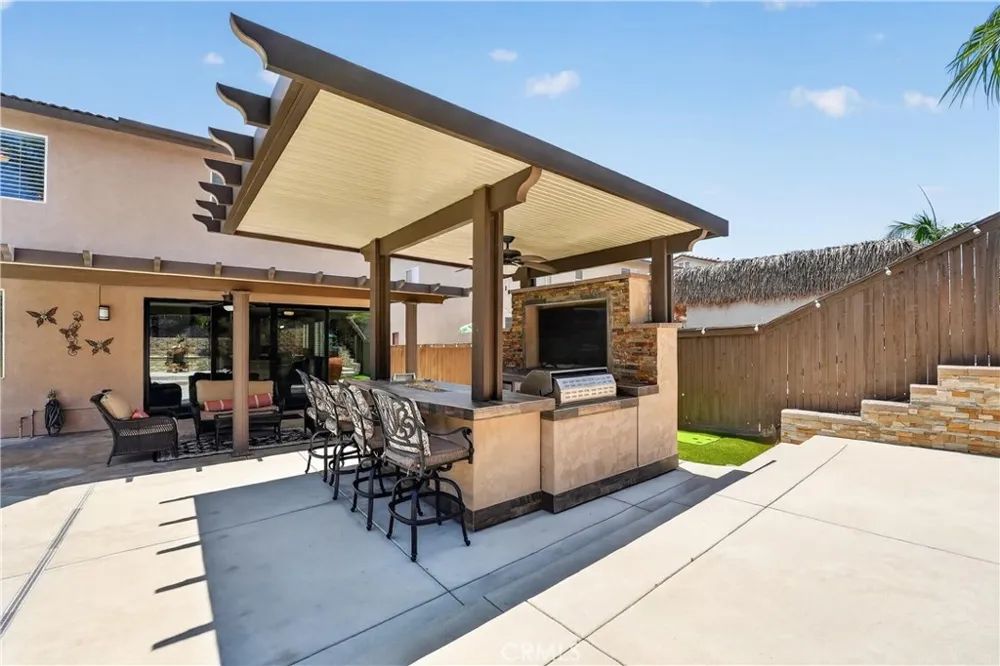 12330 Columbia Eastvale, CA 91752