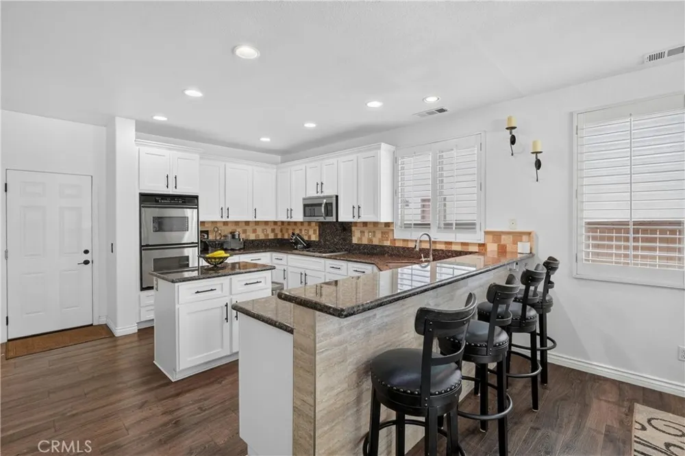 12330 Columbia Eastvale, CA 91752