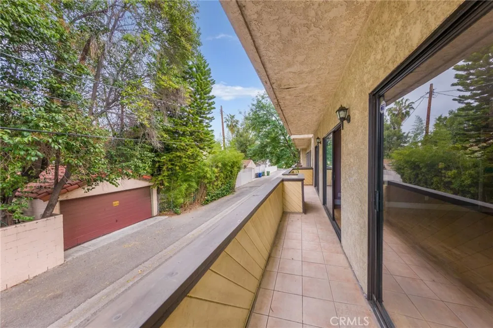 13819 Burbank Boulevard #7 Van Nuys, CA 91401