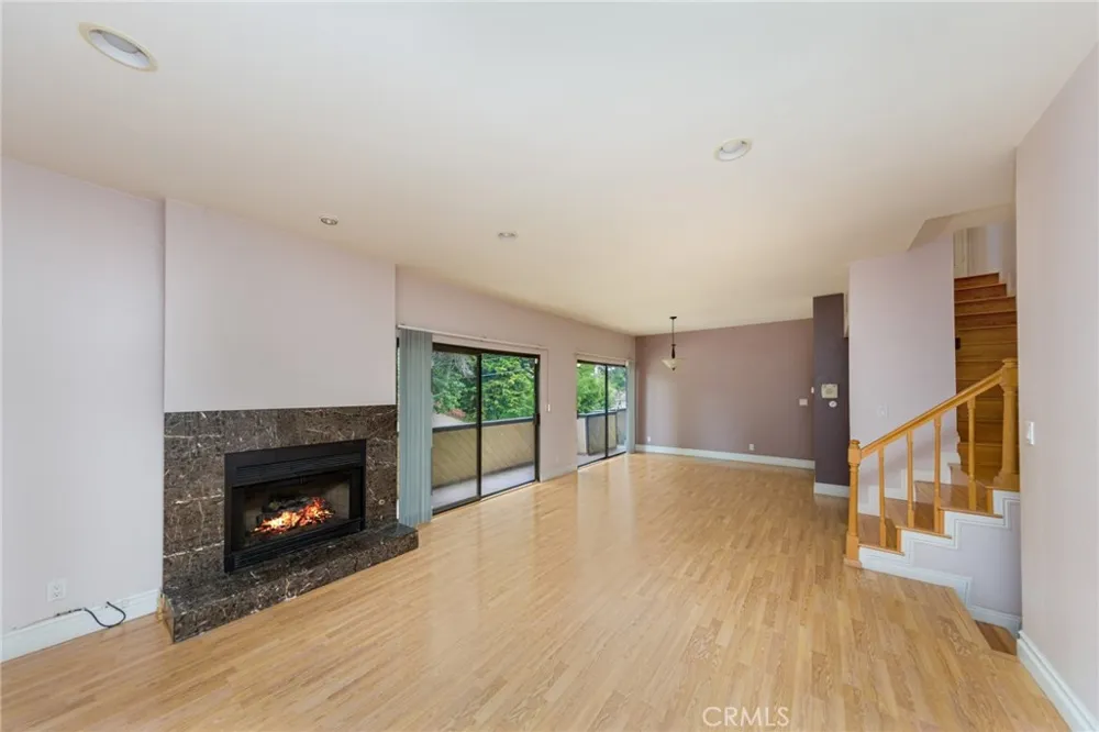 13819 Burbank Boulevard #7 Van Nuys, CA 91401