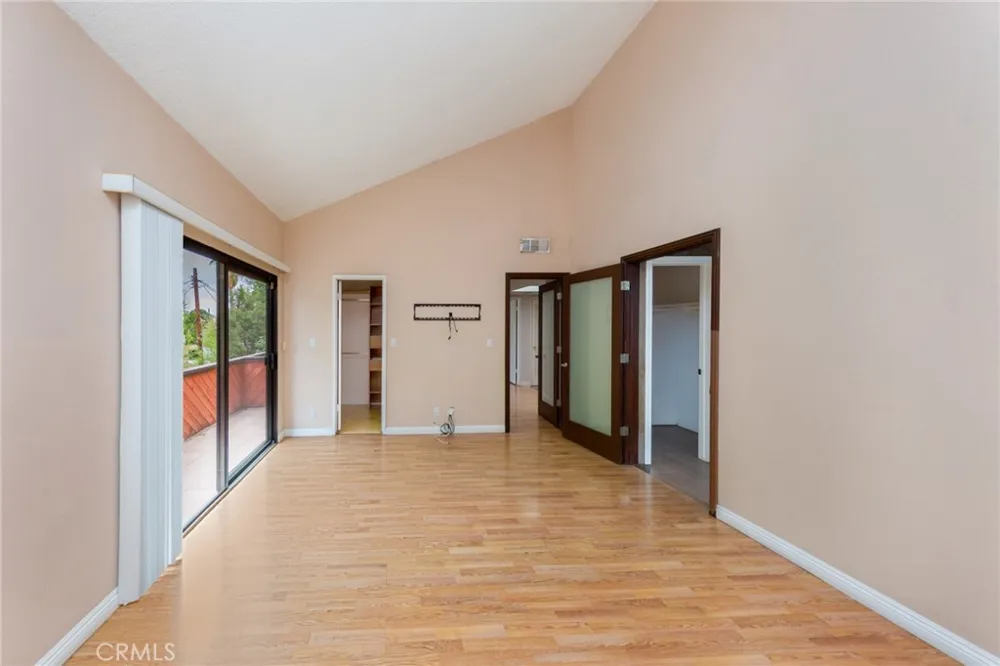 13819 Burbank Boulevard #7 Van Nuys, CA 91401