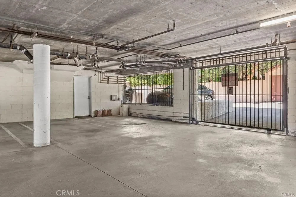 13819 Burbank Boulevard #7 Van Nuys, CA 91401