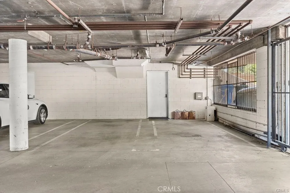13819 Burbank Boulevard #7 Van Nuys, CA 91401