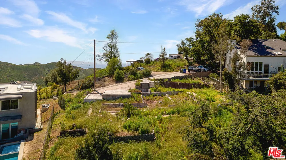 26166 Fairside Road Malibu, CA 90265
