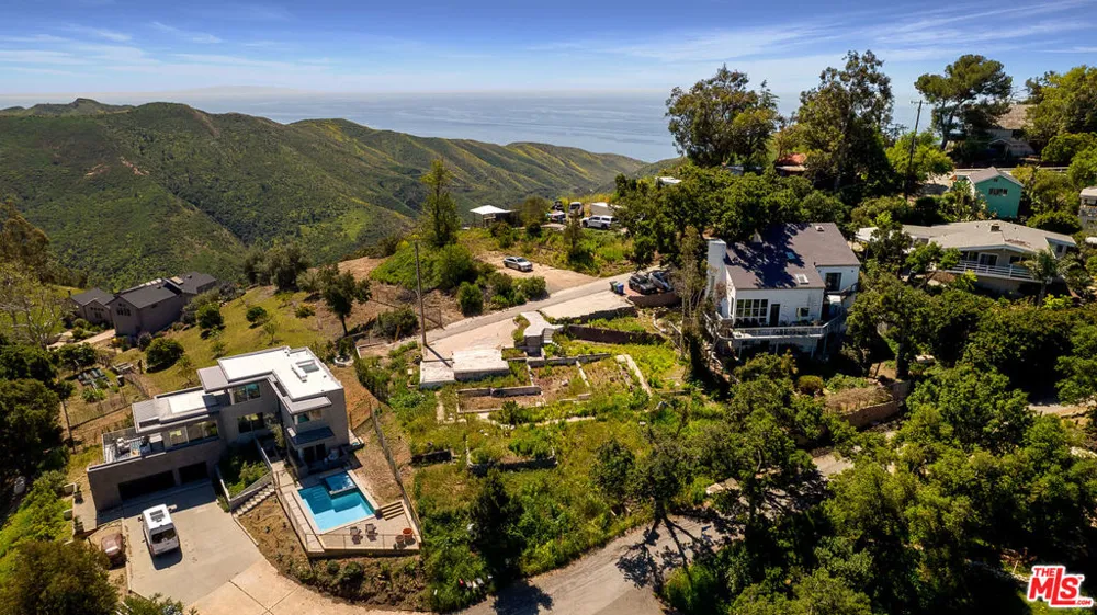 26166 Fairside Road Malibu, CA 90265