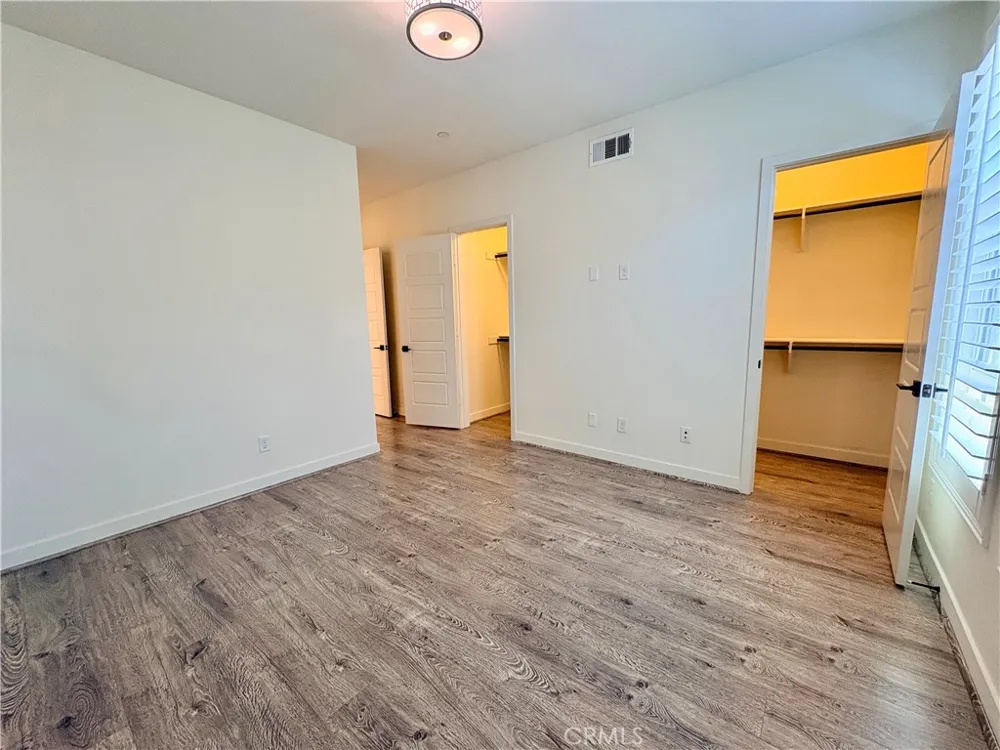 489 Rose Court #E Azusa, CA 91702