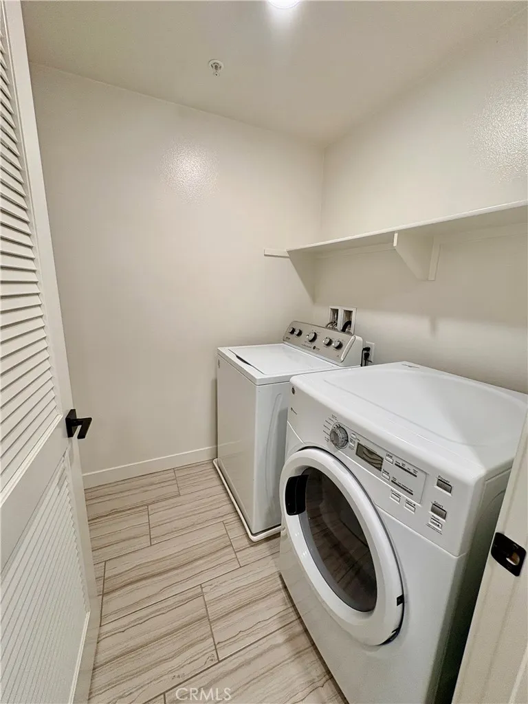 489 Rose Court #E Azusa, CA 91702