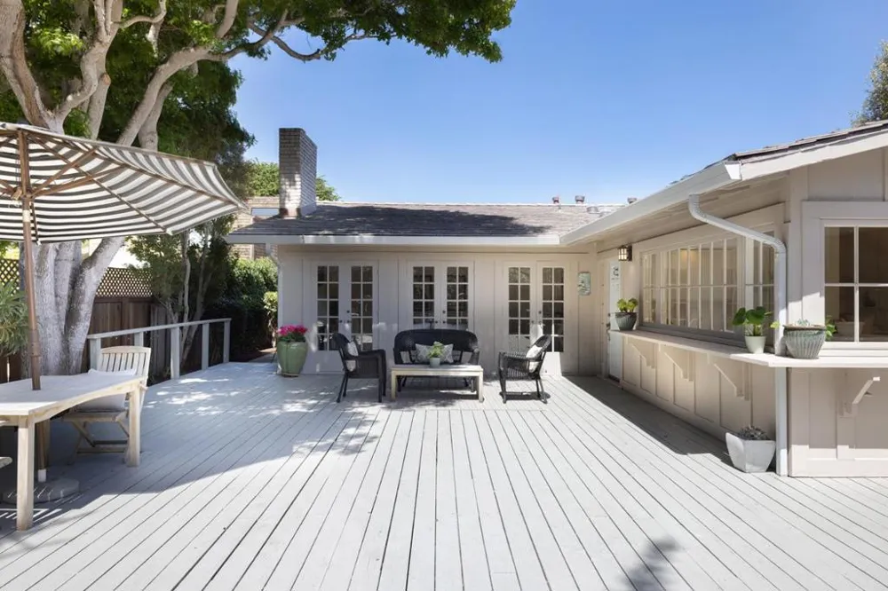 26346 River Park Place Carmel, CA 93923