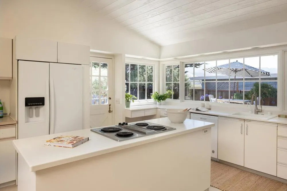 26346 River Park Place Carmel, CA 93923