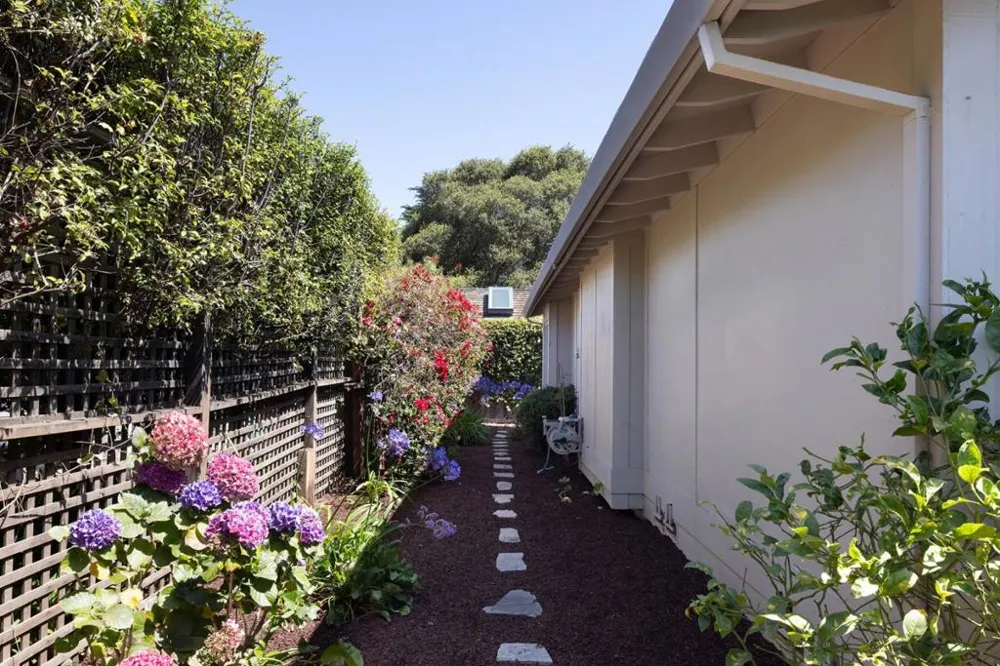 26346 River Park Place Carmel, CA 93923