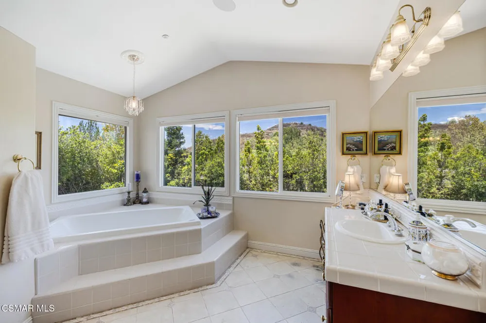 11275 Watson Drive Moorpark, CA 93021