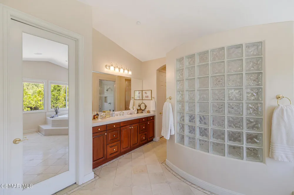 11275 Watson Drive Moorpark, CA 93021